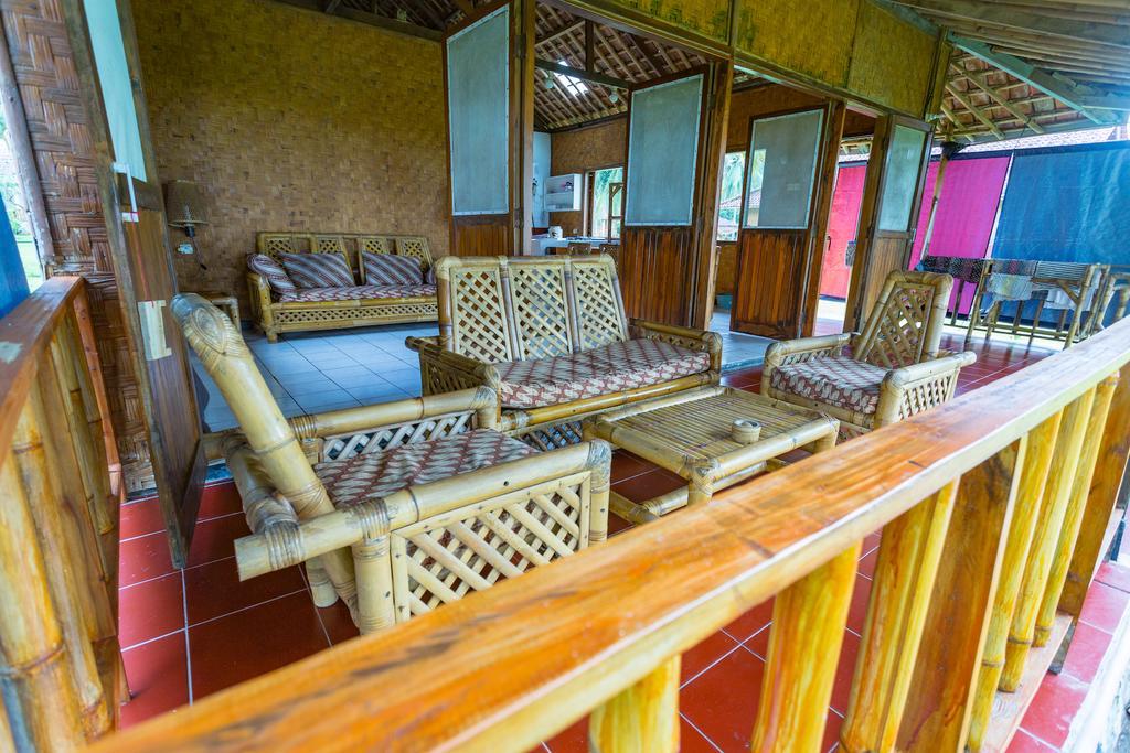 Ocean Queen Resort Cisolok Kültér fotó